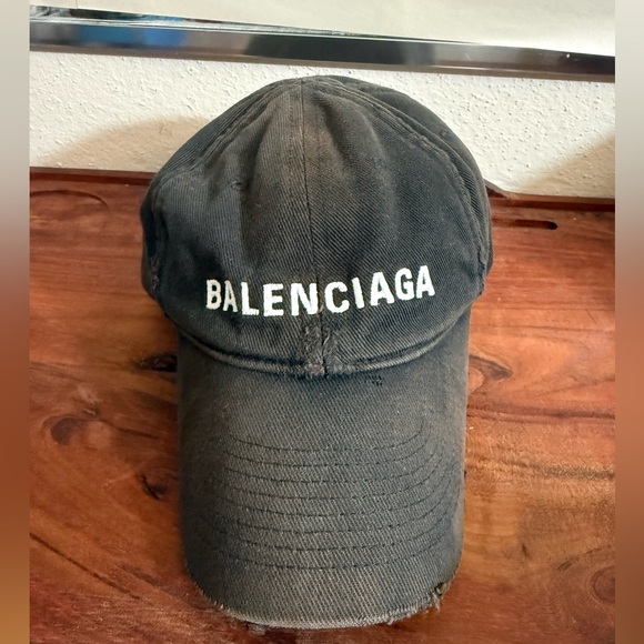 Preowned Men BALENCIAGA Baseball Cap Logo Embroidery Black M 57 CM 673319 410B2